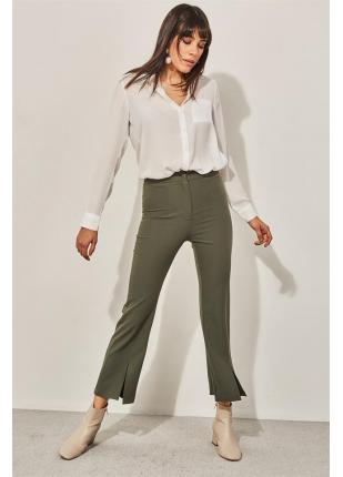 Kadın Haki Paçaları Yırtmaç Detaylı Pantolon Kadın Haki Paçaları Yırtmaç Detaylı Pantolon